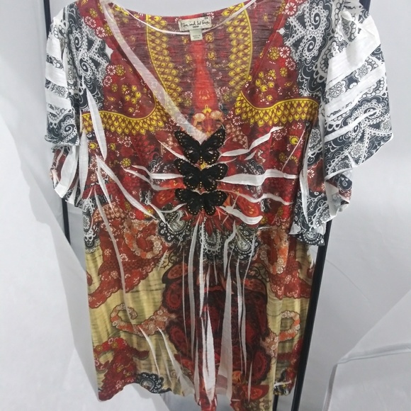 Blousse - Picture 1 of 4